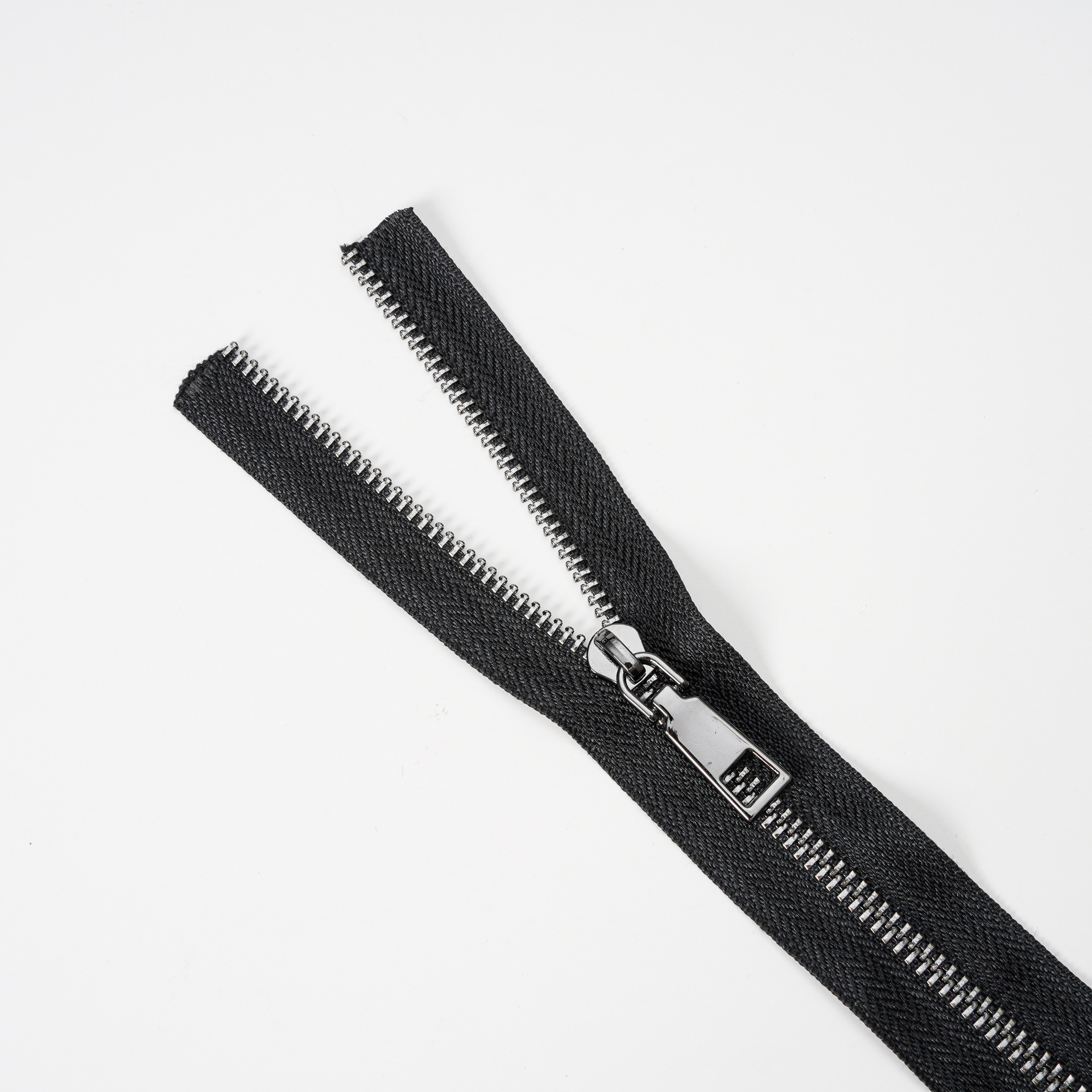 O1CN01c7U7kL1Ye43xjhHW9_!!2215439243083-0-cib