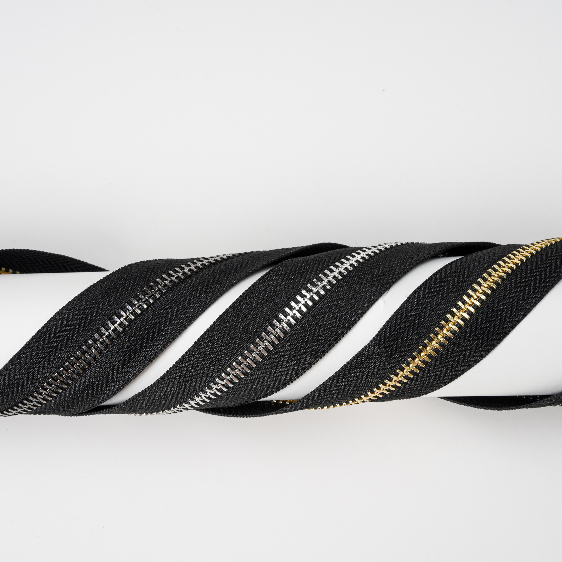 O1CN01dRK8Vq1Ye43x5gbtE_!!2215439243083-0-cib